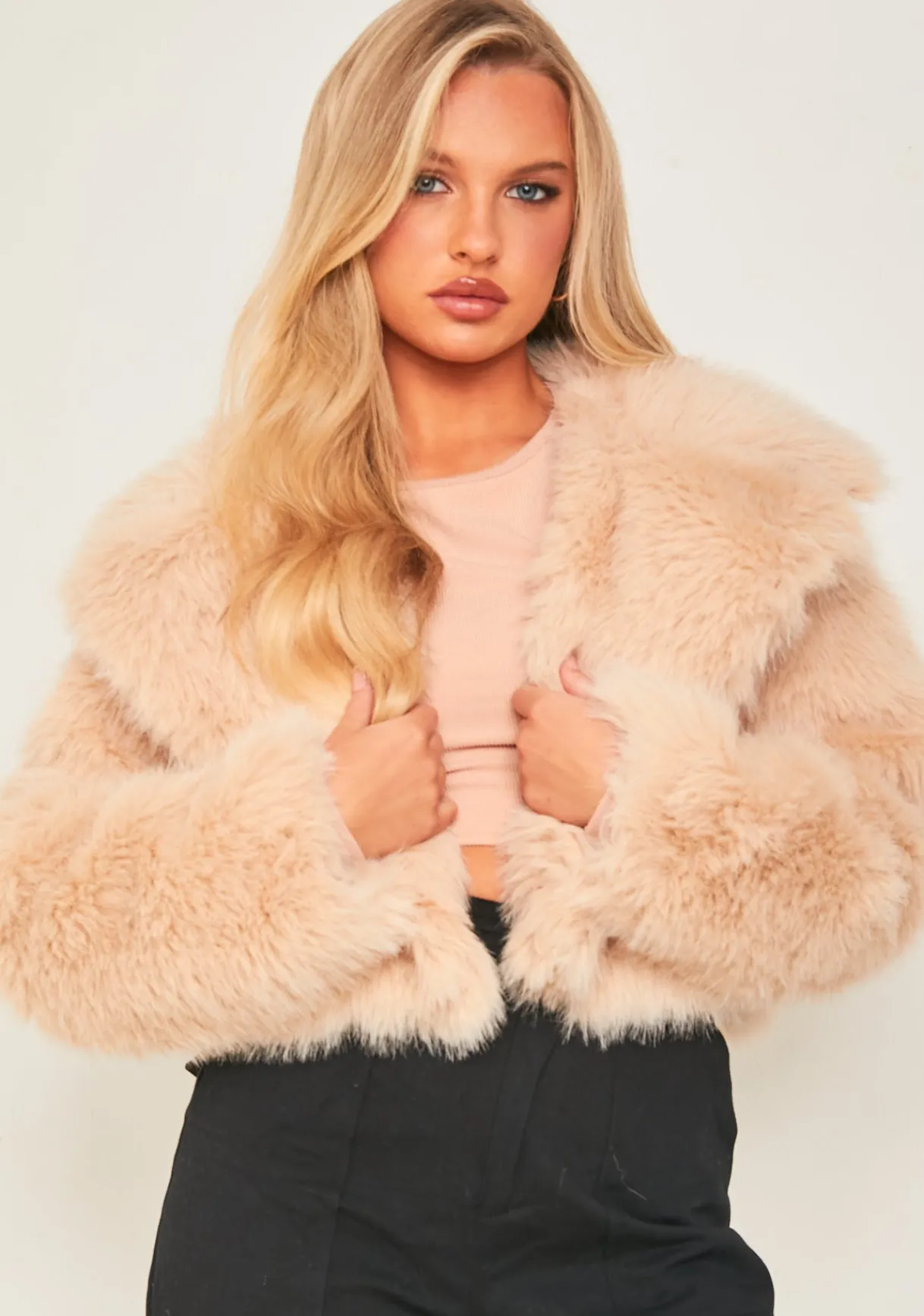 Coats & Jackets*Missy Empire Allie Beige Faux Fur Oversized Collar Coat