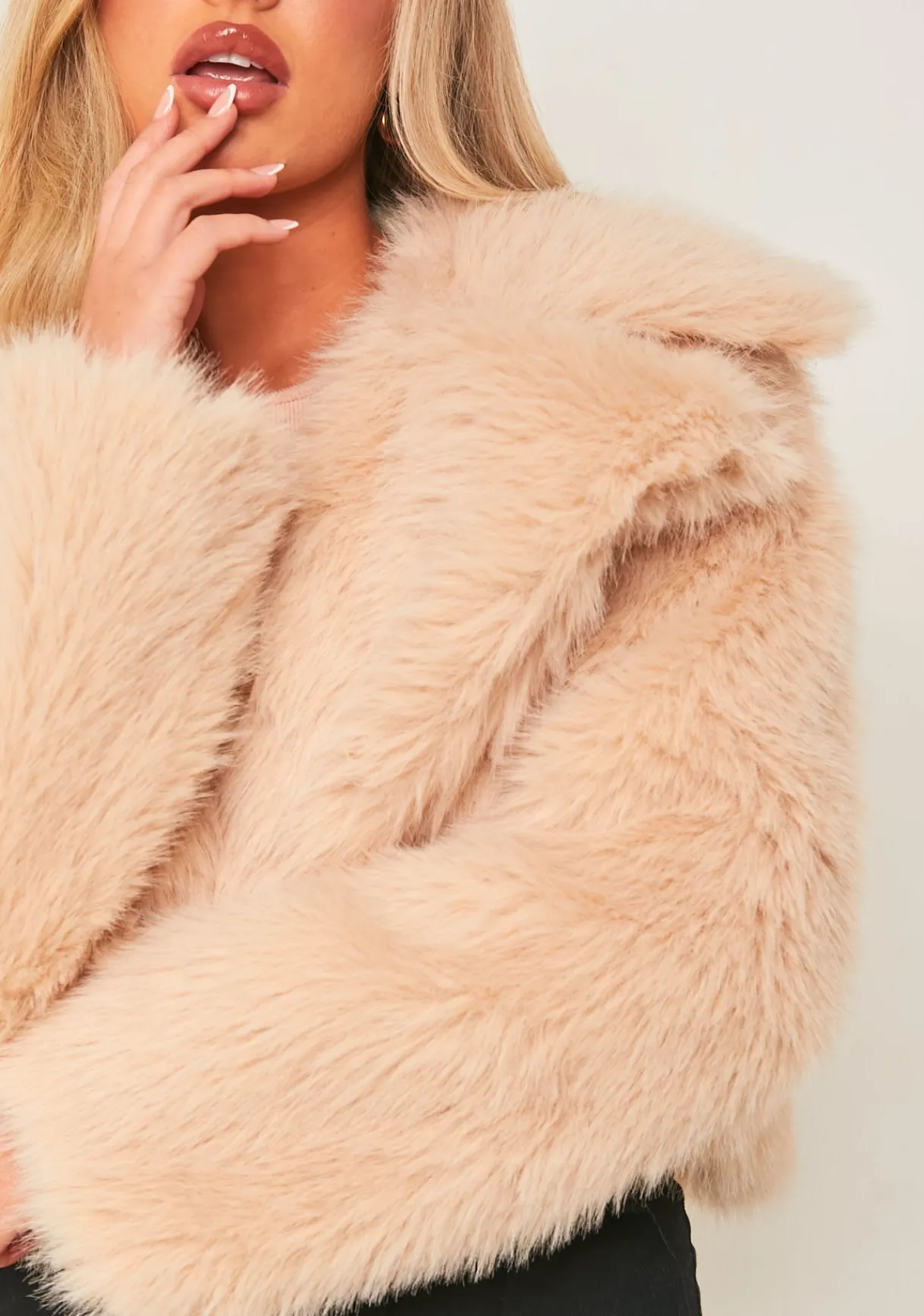 Coats & Jackets*Missy Empire Allie Beige Faux Fur Oversized Collar Coat