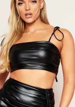 Tops*Missy Empire Bethany Black Coated Ruched Strappy Crop Top
