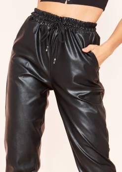 Trousers*Missy Empire Chaya PU Elasticated Cropped Trousers Black