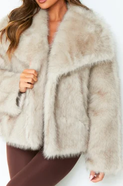 Coats & Jackets*Missy Empire Freya Oversized Faux Fur Coat Beige
