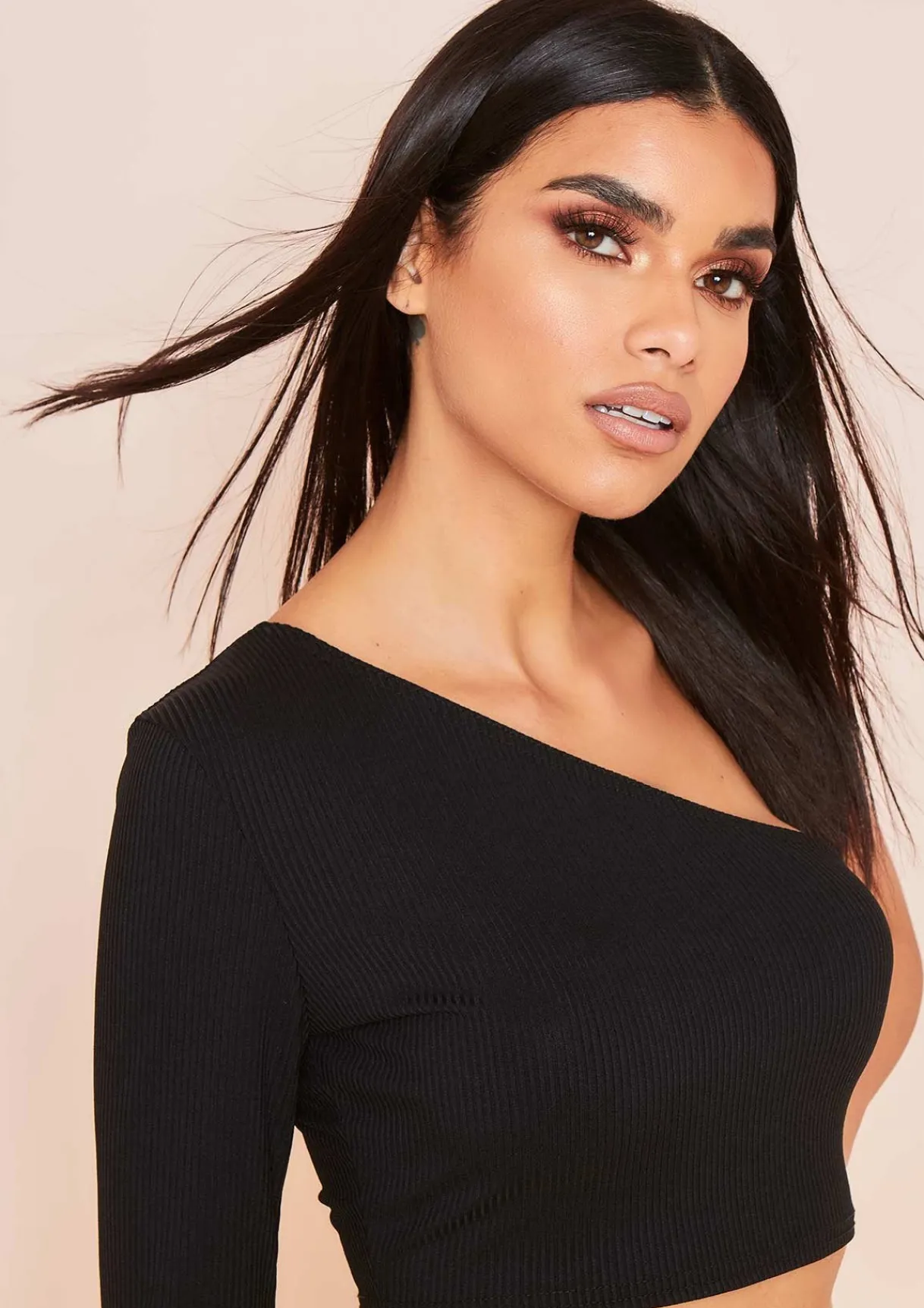 Tops*Missy Empire Lottie Ribbed One Shoulder Crop Top Black