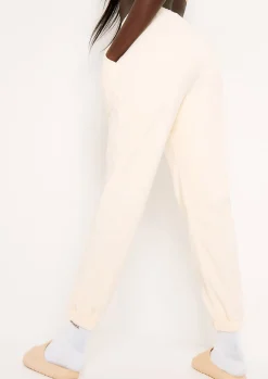 Airport Vibin'|Joggers*Missy Empire Melina Fleece Joggers Cream